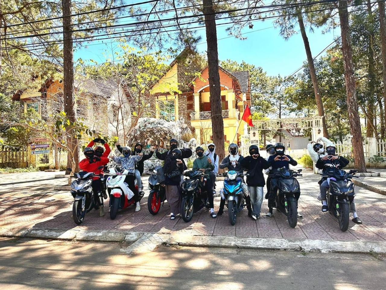 Vita Homestay Mang Den Kon Von Kla Exterior photo